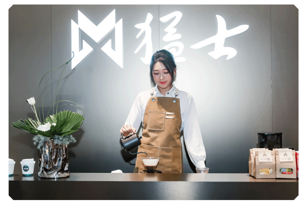 「小西集团」受邀参加粤港澳车展，见证猛士M817智野旗舰震撼首发！